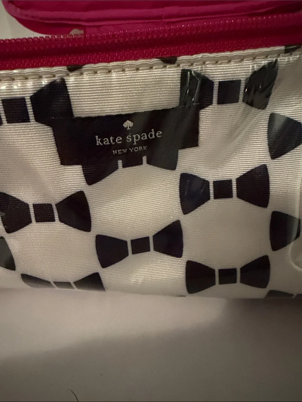 kate spade Black & White Bow Pattern Cosmetic Case Set with Pink Interior